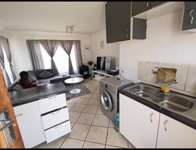 3 BEDROOM PROPERTY TO RENT IN KIBLER PARK